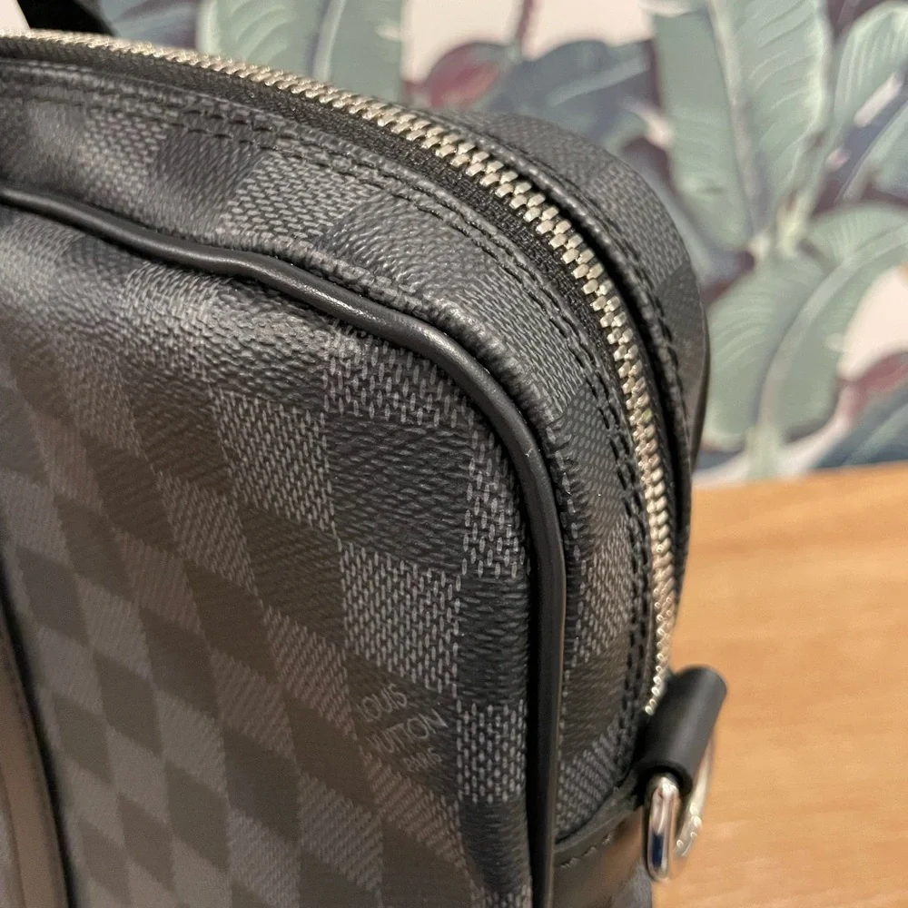 Louis Vuitton please see